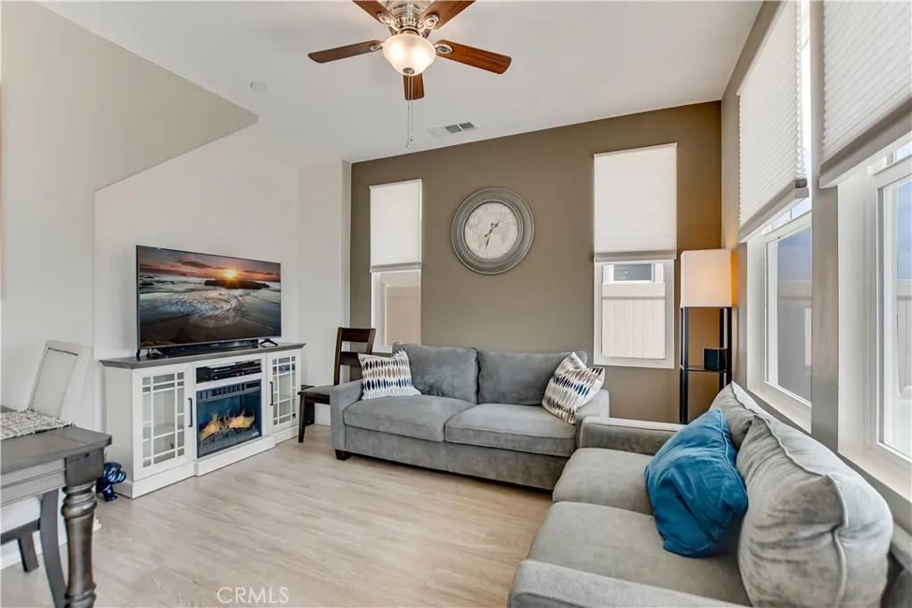 7340 Garnet Ridge, Jurupa Valley, California 92509 home-pic-6